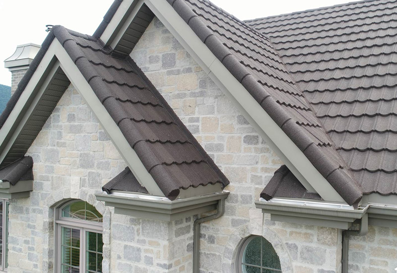 Metal roofing system Toitures Distinction Toiture métallique